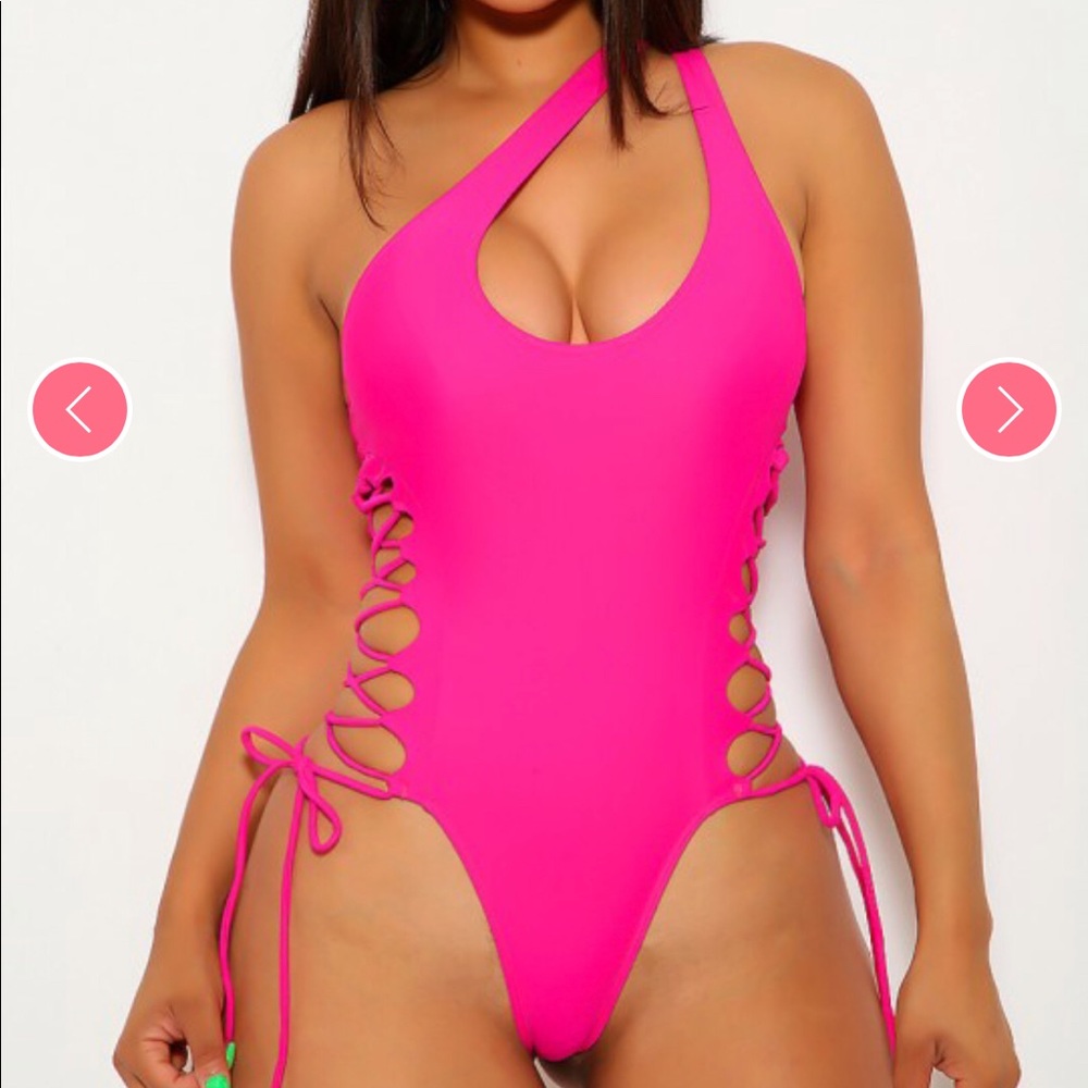 size medium one piece